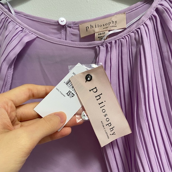 Philosophy Blouse with Pleated Sleeves XS - Picture 8 of 8